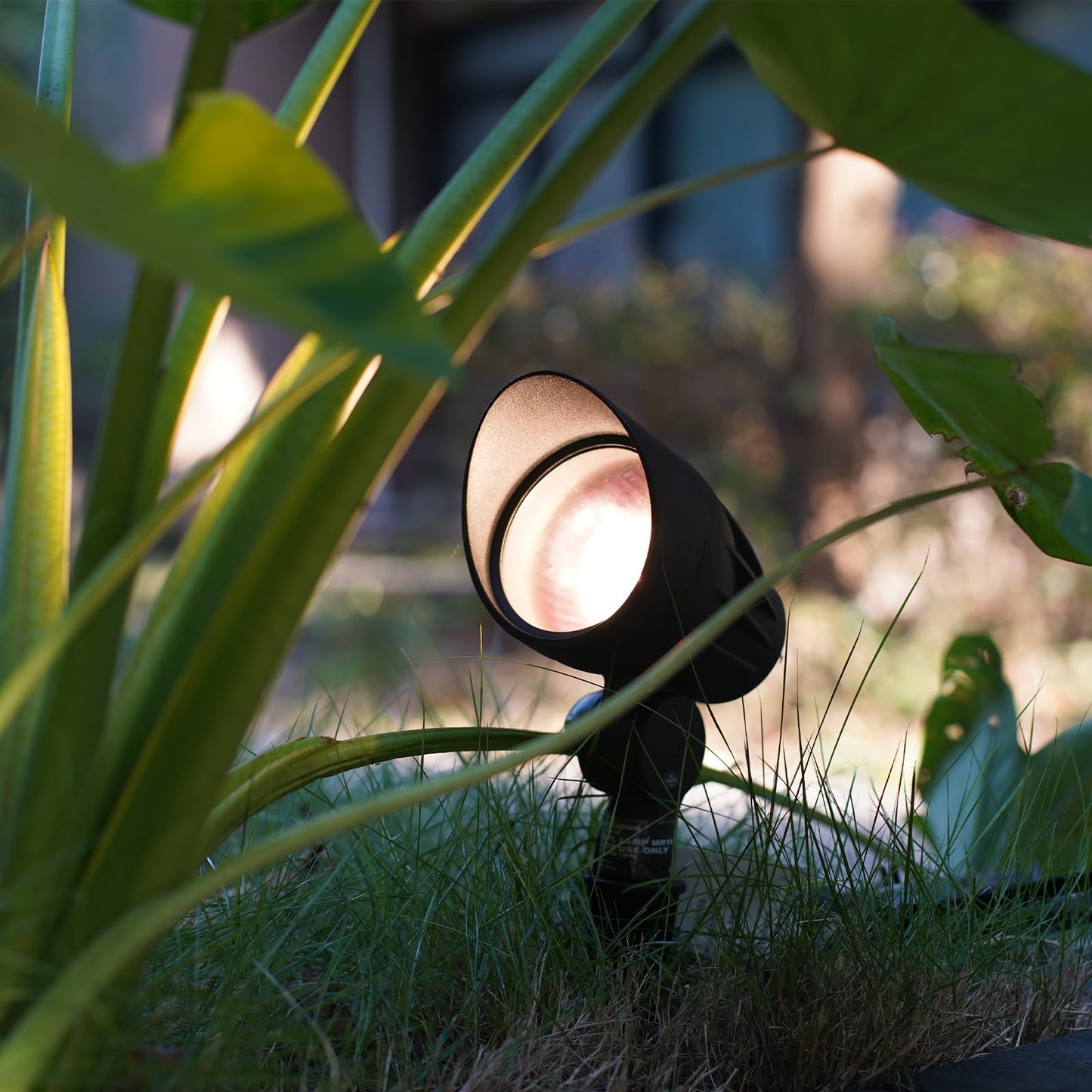 GOODSMANN Low Voltage Landscape Spotlights 50W 8PK Kits Outdoor Flood Lights 3000K Warm White Replaceable Halogen Bulb Outside Hardwired Lighting with Metal Stake Cable Connector